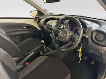 Toyota Aygo X 1.0 VVT-i Pure Hatchback 5dr Petrol Manual Euro 6 (s/s) (72 ps)