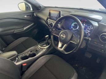 Nissan Juke 1.6 N-Connecta SUV 5dr Petrol Hybrid Auto Euro 6 (143 ps)