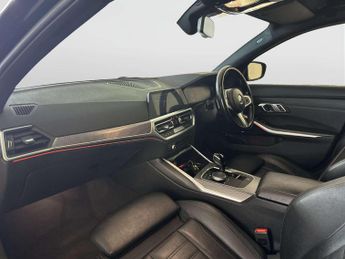 BMW 3 Series 2.0 330e 12kWh M Sport Saloon 4dr Petrol Plug-in Hybrid Auto Eur