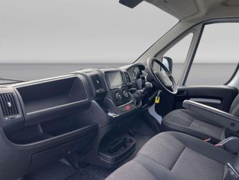 Citroen Relay 2.2 BlueHDi 35 Enterprise Edition Panel Van 5dr Diesel Manual L4