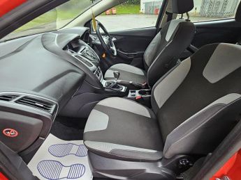 Ford Focus 1.6 TDCi Zetec Euro 5 (s/s) 5dr