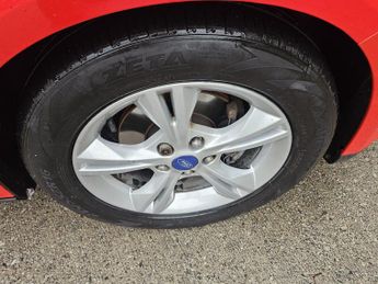 Ford Focus 1.6 TDCi Zetec Euro 5 (s/s) 5dr