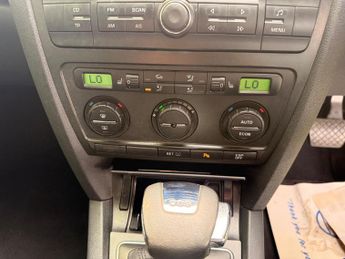 Skoda Octavia 2.0 TDI Laurin & Klement DSG Euro 4 5dr
