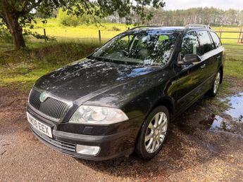 Skoda Octavia 2.0 TDI Laurin & Klement DSG Euro 4 5dr