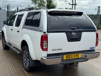 Nissan Navara 2.5 dCi Tekna 4WD Euro 5 4dr