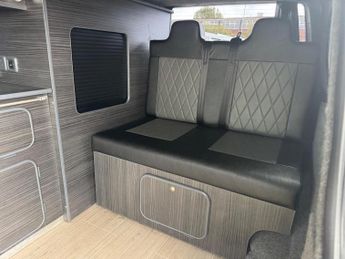 Volkswagen Campervan 2.5 TDi T30 SE Auto L3 H1