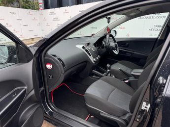 Kia Ceed 1.6 CRDi 2 Sports Wagon Euro 5 5dr