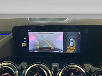 Mercedes-Benz GLA 1.3 GLA200 AMG Line (Premium) SUV 5dr Petrol 7G-DCT Euro 6 (s/s)