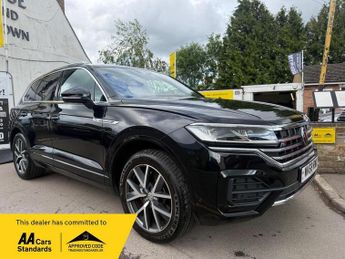 Volkswagen Touareg 3.0 TDI V6 R-Line Tiptronic 4Motion Euro 6 (s/s) 5dr
