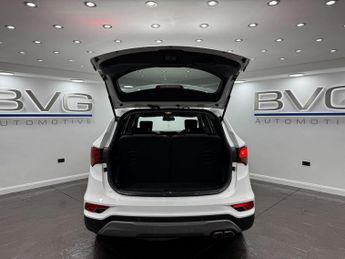 Hyundai Santa Fe 2.2 CRDi Blue Drive Premium Auto 4WD Euro 6 (s/s) 5dr (7 Seat)