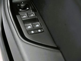SKODA SUPERB 1.4 TSI iV 13kWh SE L Hatchback 5dr Petrol Plug-in Hybrid DSG Eu
