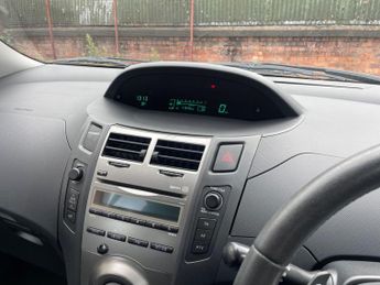 Toyota Yaris 1.33 Dual VVT-i TR MultiMode Euro 4 (s/s) 5dr