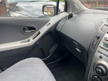 Toyota Yaris 1.33 Dual VVT-i TR MultiMode Euro 4 (s/s) 5dr