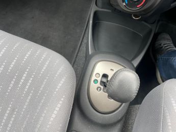 Toyota Yaris 1.33 Dual VVT-i TR MultiMode Euro 4 (s/s) 5dr
