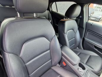 Mercedes-Benz GLA 2.1 GLA200 CDI Sport 7G-DCT Euro 6 (s/s) 5dr