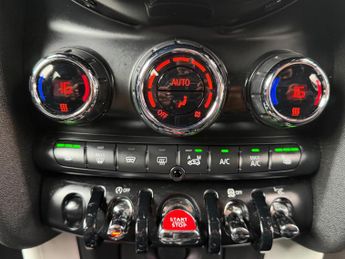MINI Hatch 2.0 Cooper SD Auto 6Spd Euro 6 (s/s) 5dr
