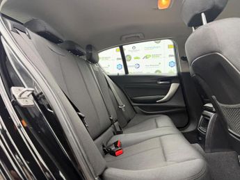 BMW 1 Series 2.0 118d SE Auto Euro 6 (s/s) 5dr