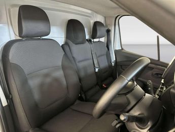 Renault Trafic 2.0 dCi Blue SL30 Advance Panel Van 5dr Diesel Manual L1 H1 Euro