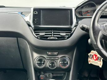 Peugeot 208 1.2 VTi PureTech Active Euro 5 5dr