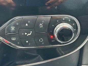 Renault Clio 0.9 TCe Dynamique S MediaNav Euro 5 (s/s) 5dr