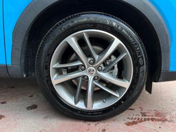 MG MG HS 1.5 T-GDI Exclusive DCT Euro 6 (s/s) 5dr