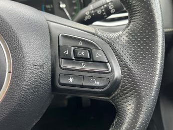 MG MG5 52.5kWh Exclusive Auto 5dr