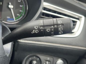 MG MG5 52.5kWh Exclusive Auto 5dr