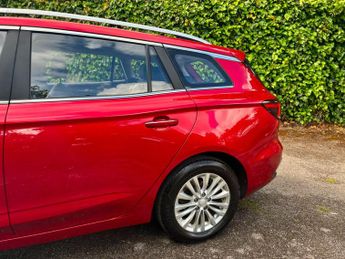 MG MG5 52.5kWh Exclusive Auto 5dr
