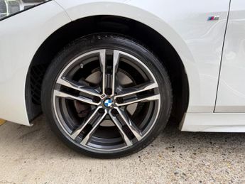 BMW 1 Series 1.5 118i M Sport DCT Euro 6 (s/s) 5dr