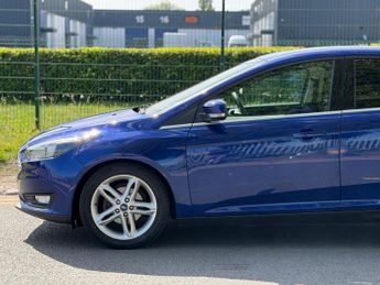 Ford Focus 1.0T EcoBoost Zetec Euro 6 (s/s) 5dr