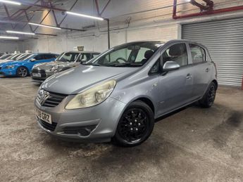 Vauxhall Corsa 1.4i 16v Club 5dr