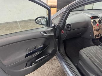 Vauxhall Corsa 1.4i 16v Club 5dr