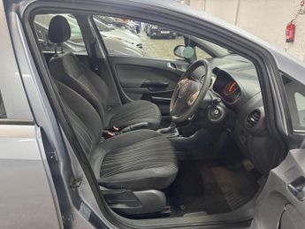 Vauxhall Corsa 1.4i 16v Club 5dr