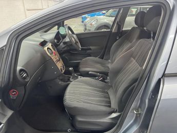 Vauxhall Corsa 1.4i 16v Club 5dr