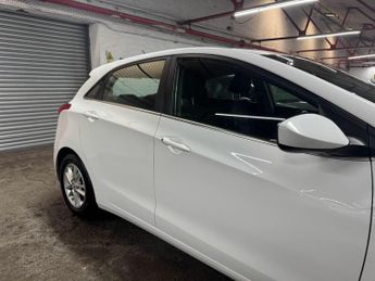 Hyundai i30 1.6 CRDi Blue Drive SE Euro 6 (s/s) 5dr