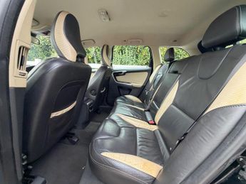 Volvo XC60 2.4 D3 R-Design Geartronic AWD Euro 5 5dr