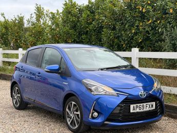 Toyota Yaris 1.5 VVT-h Y20 Bi-tone E-CVT Euro 6 (s/s) 5dr