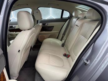 Jaguar XF 3.0d V6 Premium Luxury Auto Euro 5 4dr
