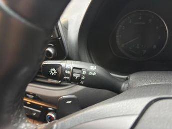 Hyundai i30 1.4 T-GDi SE Nav DCT Euro 6 (s/s) 5dr