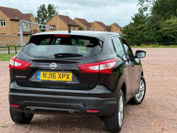 Nissan Qashqai 1.2 DIG-T Acenta XTRON 2WD Euro 6 (s/s) 5dr