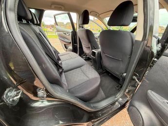 Nissan Qashqai 1.2 DIG-T Acenta XTRON 2WD Euro 6 (s/s) 5dr