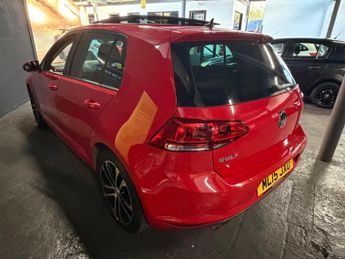 Volkswagen Golf 2.0 TDI BlueMotion Tech GT DSG Euro 5 (s/s) 5dr