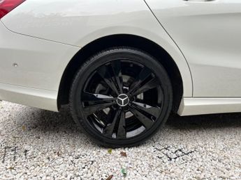 Mercedes-Benz CLA 2.1 CLA220d Sport Coupe 7G-DCT Euro 6 (s/s) 4dr