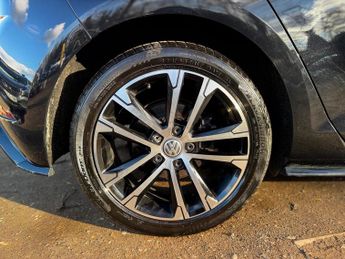 Volkswagen Golf 2.0 TDI R-Line DSG Euro 6 (s/s) 5dr