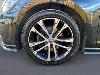 Volkswagen Golf 2.0 TDI R-Line DSG Euro 6 (s/s) 5dr