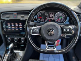Volkswagen Golf 2.0 TDI R-Line DSG Euro 6 (s/s) 5dr
