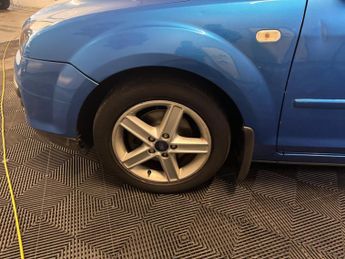 Ford Focus 1.6 Zetec Climate 3dr