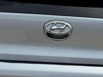 Hyundai IONIQ 28kWh Premium SE Auto 5dr