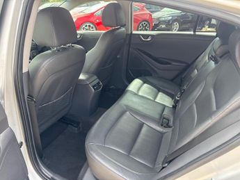 Hyundai IONIQ 28kWh Premium SE Auto 5dr