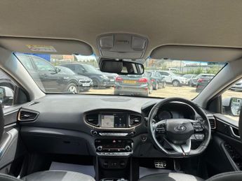 Hyundai IONIQ 28kWh Premium SE Auto 5dr